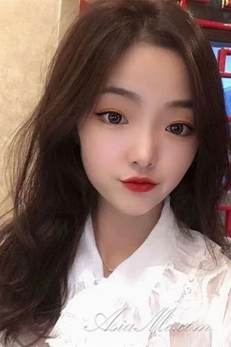 Anne, 21