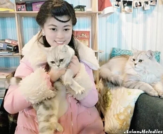 Mengxin, 28