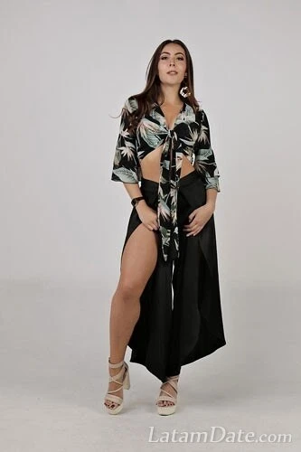 Laura, 31