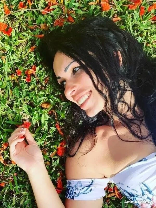Anna, 30